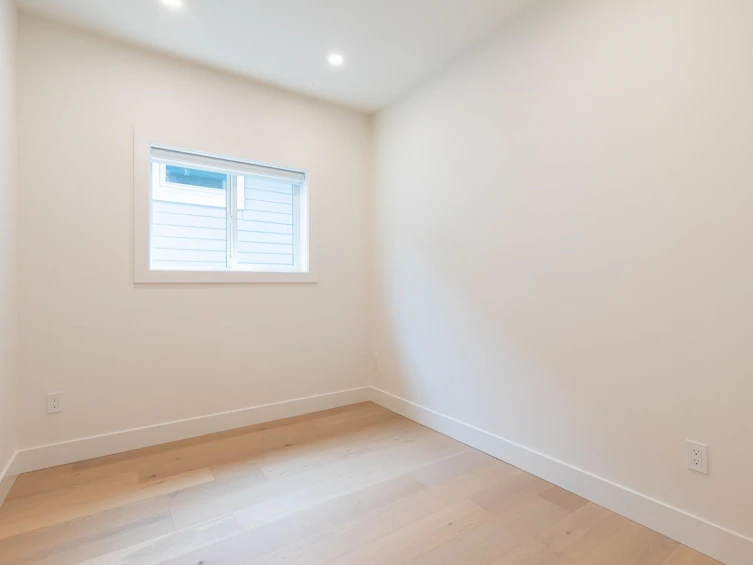 2-3615 Turner Street, Vancouver, BC, V5K 2J2 - 13