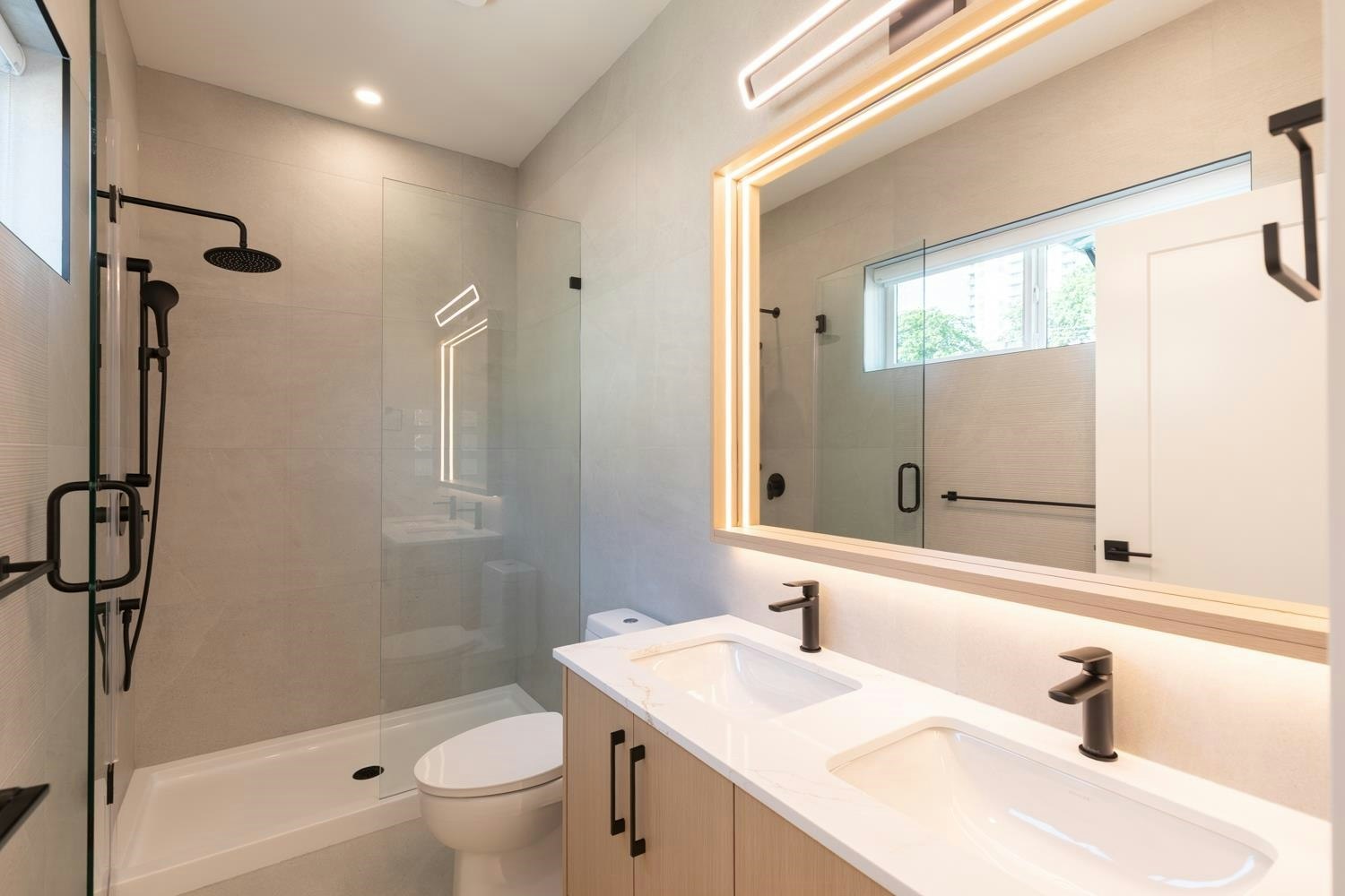 2-3615 Turner Street, Vancouver, BC, V5K 2J2 - 20