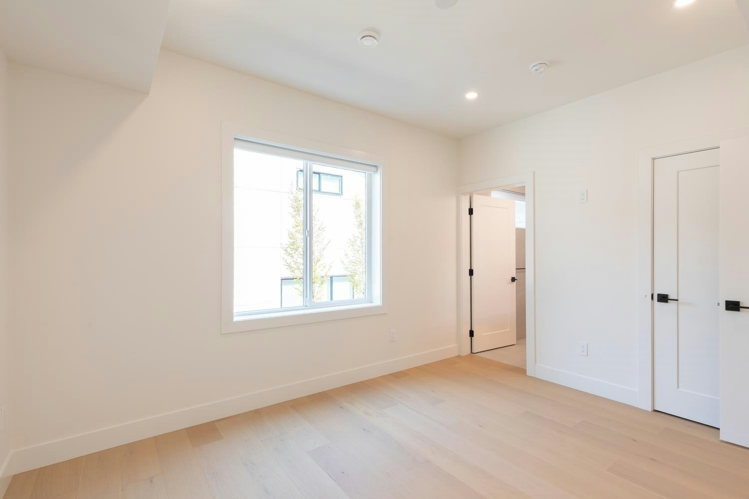 2-3615 Turner Street, Vancouver, BC, V5K 2J2 - 18