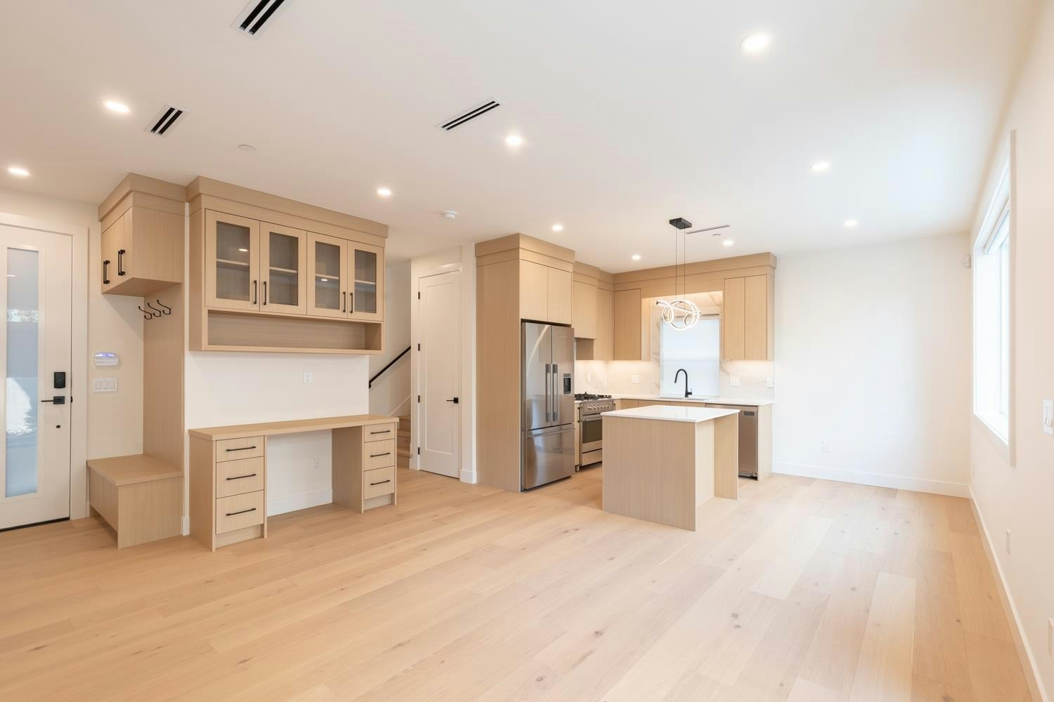 2-3615 Turner Street, Vancouver, BC, V5K 2J2 - 6