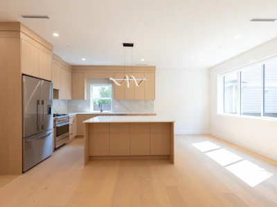 3-3615 Turner Street - 3