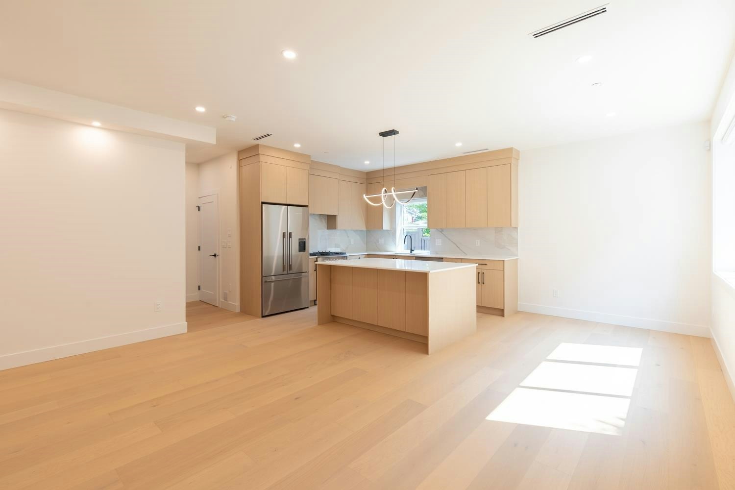 3-3615 Turner Street, Vancouver, BC, V5K 2J2 - 6