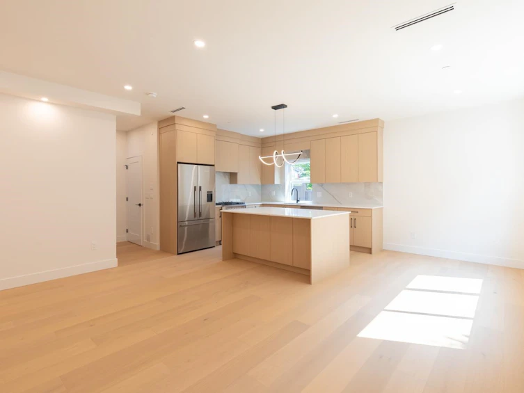 3-3615 Turner Street, Vancouver, BC, V5K 2J2 - 6