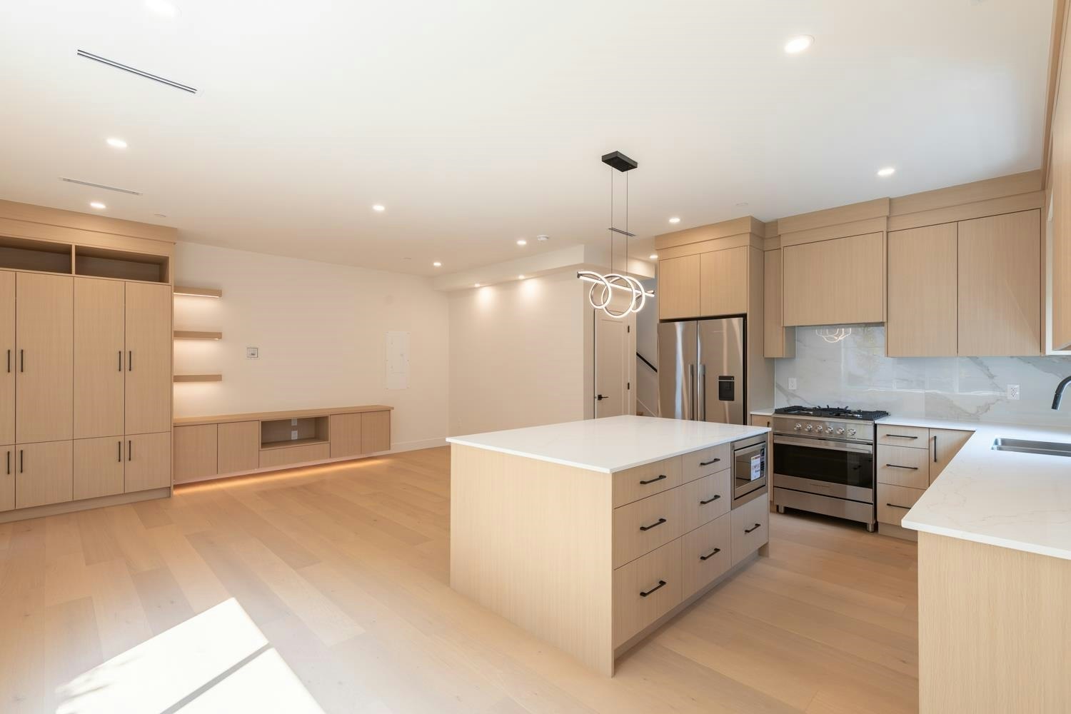 3-3615 Turner Street, Vancouver, BC, V5K 2J2 - 8