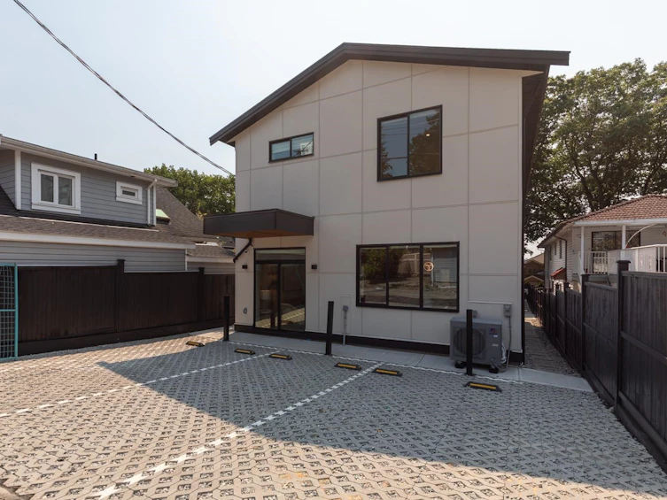4-3615 Turner Street, Vancouver, BC, V5K 2J2 - 22