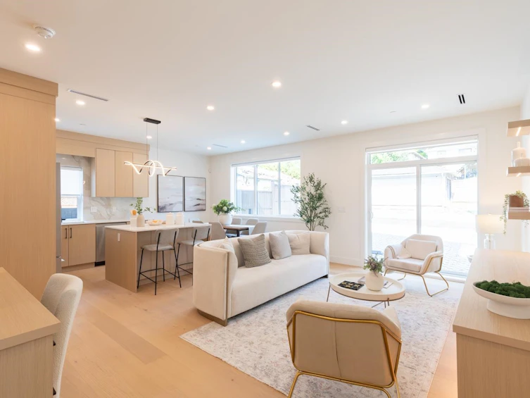 4-3615 Turner Street, Vancouver, BC, V5K 2J2
