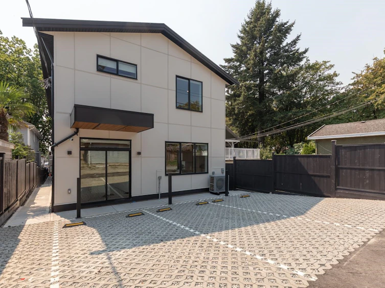 4-3615 Turner Street, Vancouver, BC, V5K 2J2 - 23
