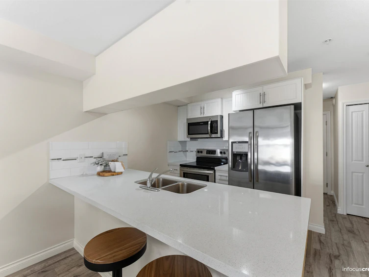215-5650 201a Street Street, Langley, BC, V3A 0B3 - 7