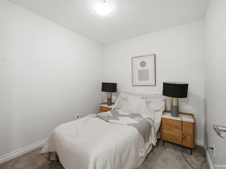 215-5650 201a Street Street, Langley, BC, V3A 0B3 - 5