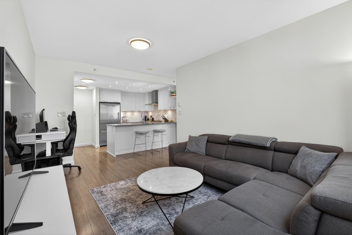 2101-520 Como Lake Avenue, Coquitlam, BC, V3J 0E8 - 8