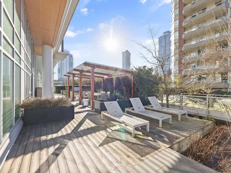 2101-520 Como Lake Avenue, Coquitlam, BC, V3J 0E8 - 23