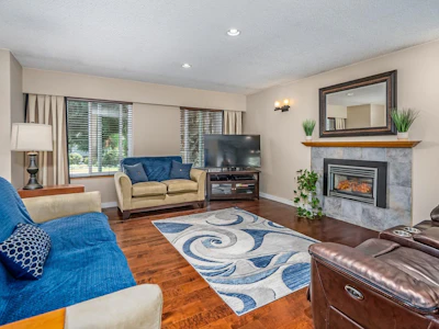 11527 Fraserview Street - 3