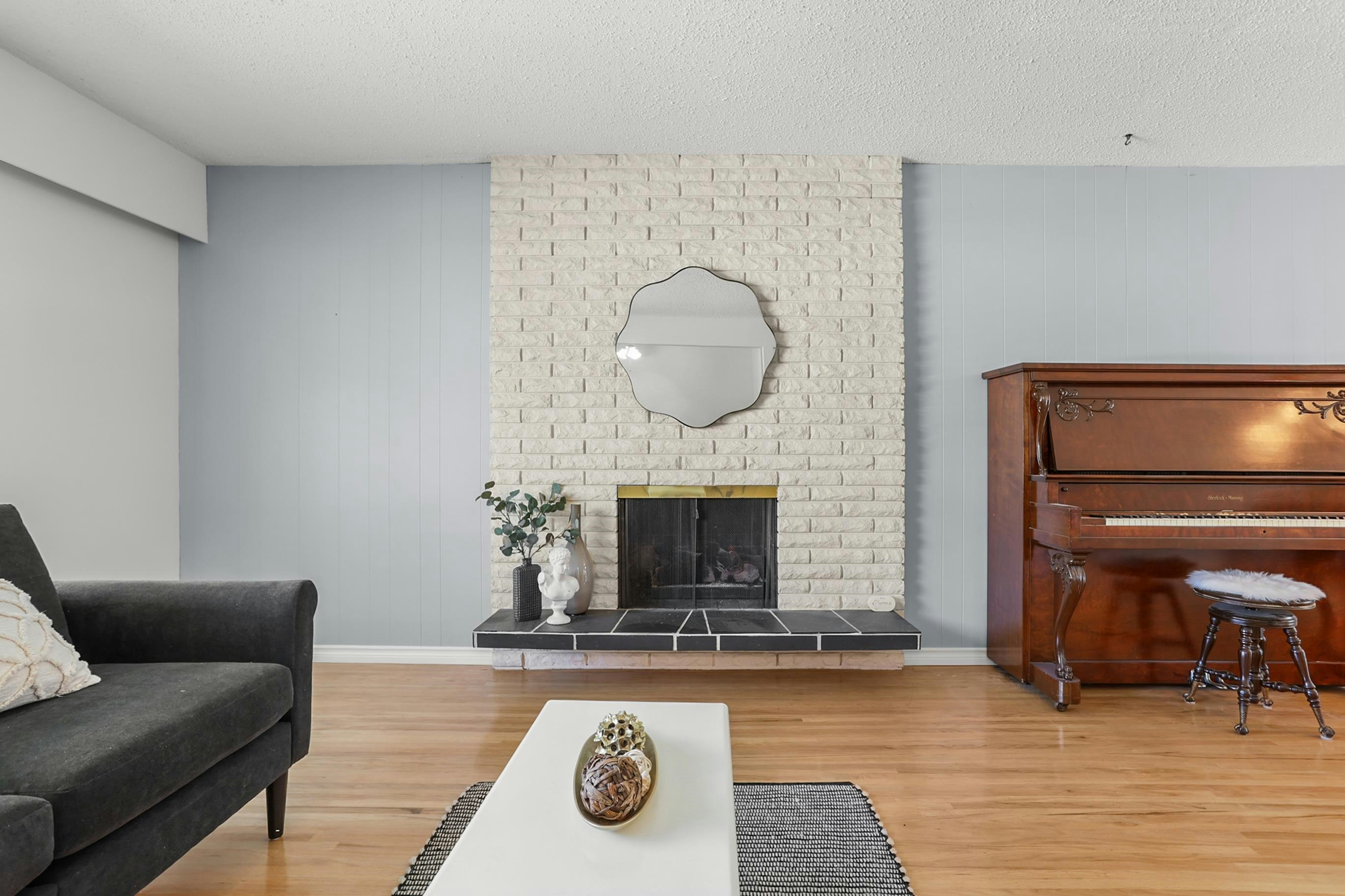 11663 Morris Street - 5