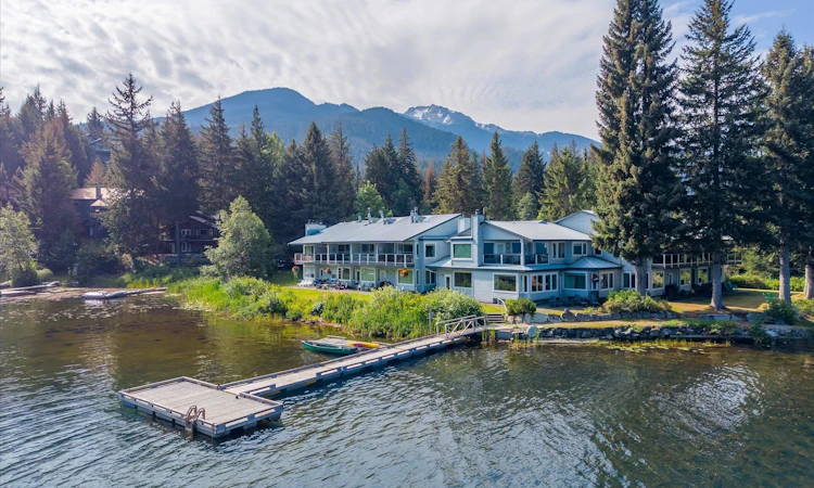 17-3262 Archibald Way