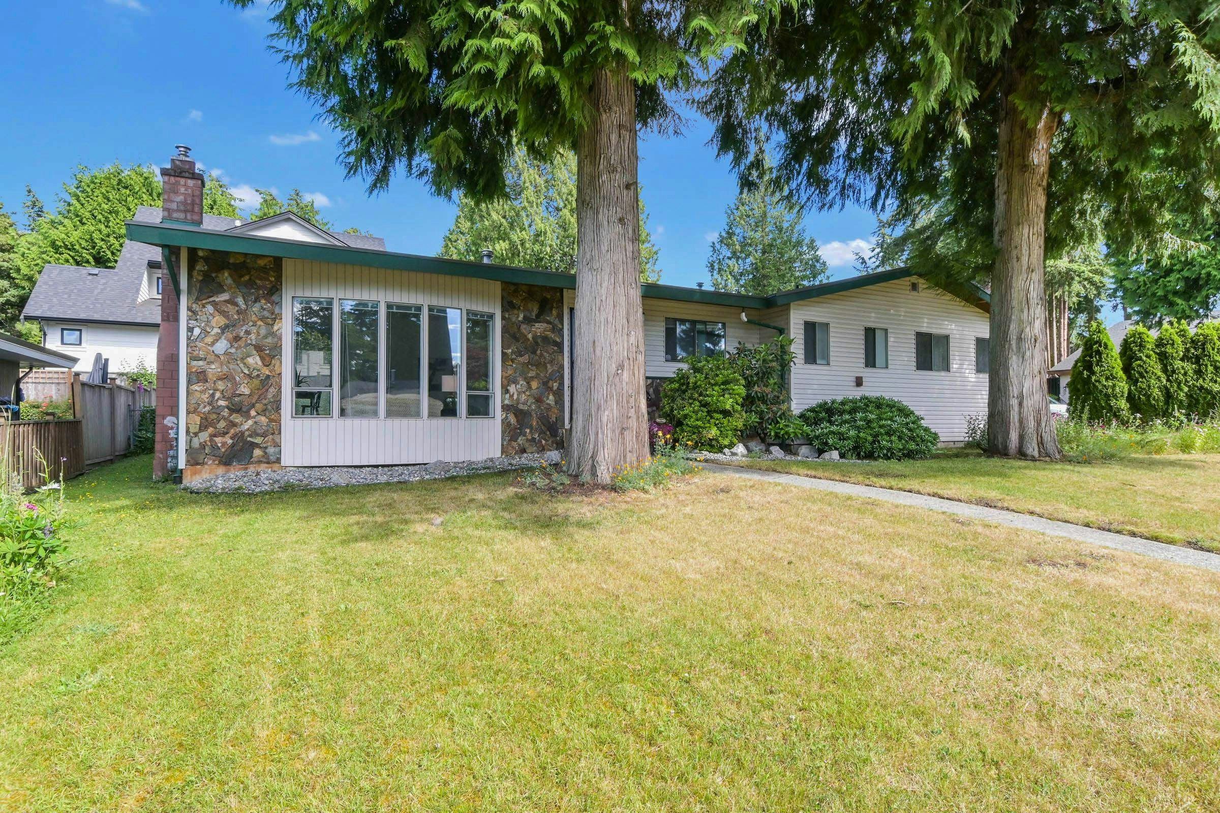 2560 127 Street, Surrey, BC, V4A 5S6 - 2