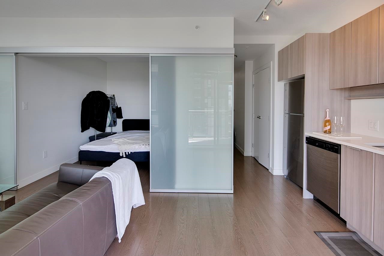 1805-13308 Central Avenue, Surrey, BC, V3T 0M4 - 13