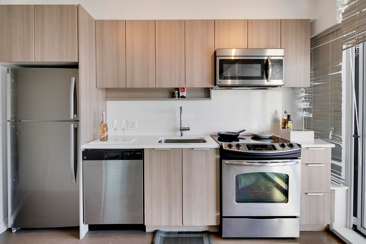 1805-13308 Central Avenue, Surrey, BC, V3T 0M4 - 7
