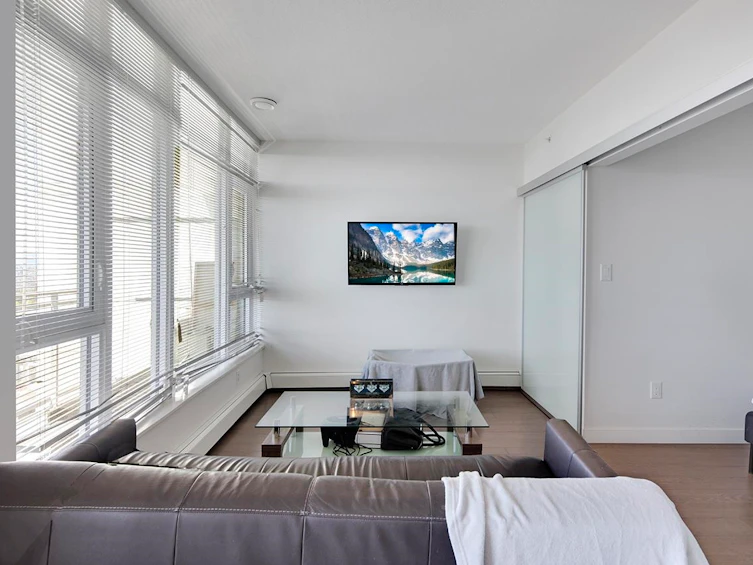 1805-13308 Central Avenue, Surrey, BC, V3T 0M4 - 9