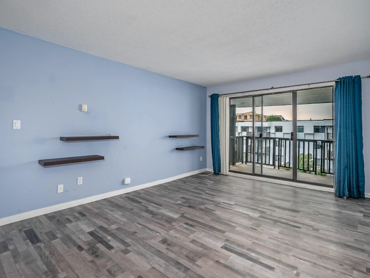 319-12170 222 Street, Maple Ridge, BC, V2X 8H1