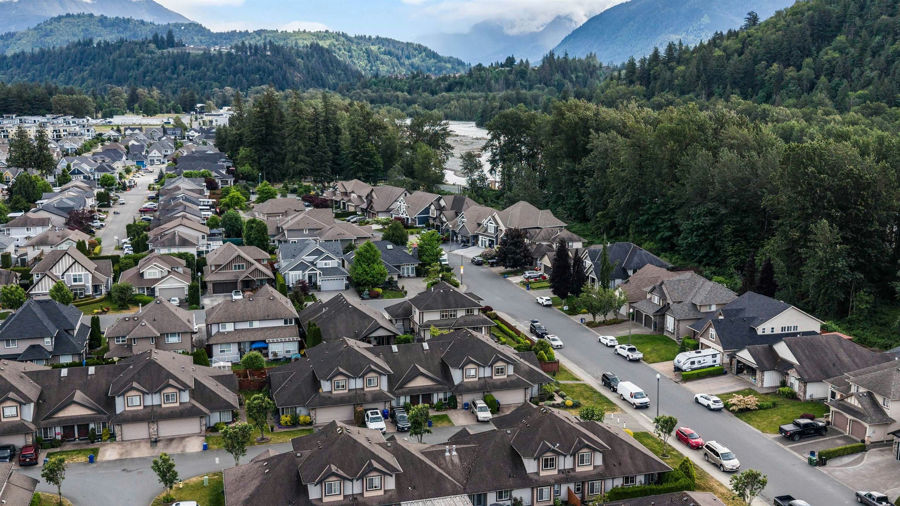 74-44523 Mclaren Drive, Chilliwack, BC, V2R 0C2