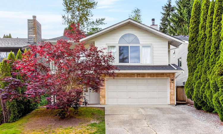 22525 Brickwood Close