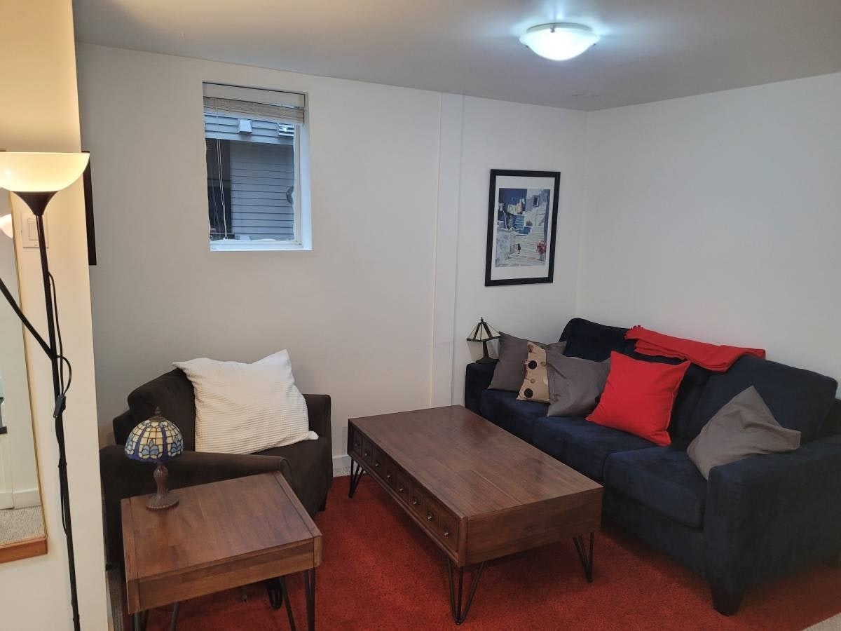 831 W 24th Street, Vancouver, BC, V5Z 2C2 - 2