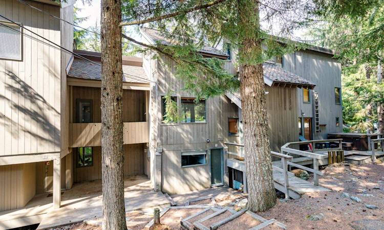 12-2301 Cavendish Way