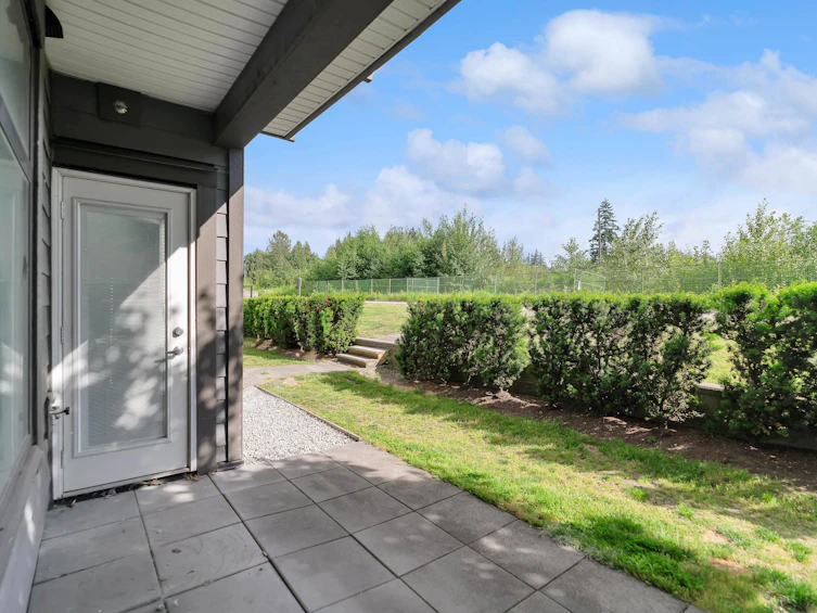 214-9983 E Barnston Drive, Surrey, BC, V4N 6T3 - 32
