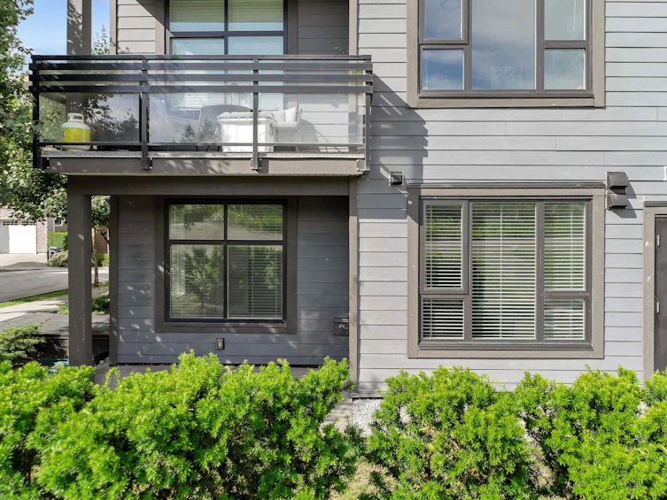 214-9983 E Barnston Drive, Surrey, BC, V4N 6T3 - 31