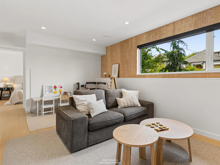 476 E 29th Avenue, Vancouver, BC, V5V 2R7 - 28