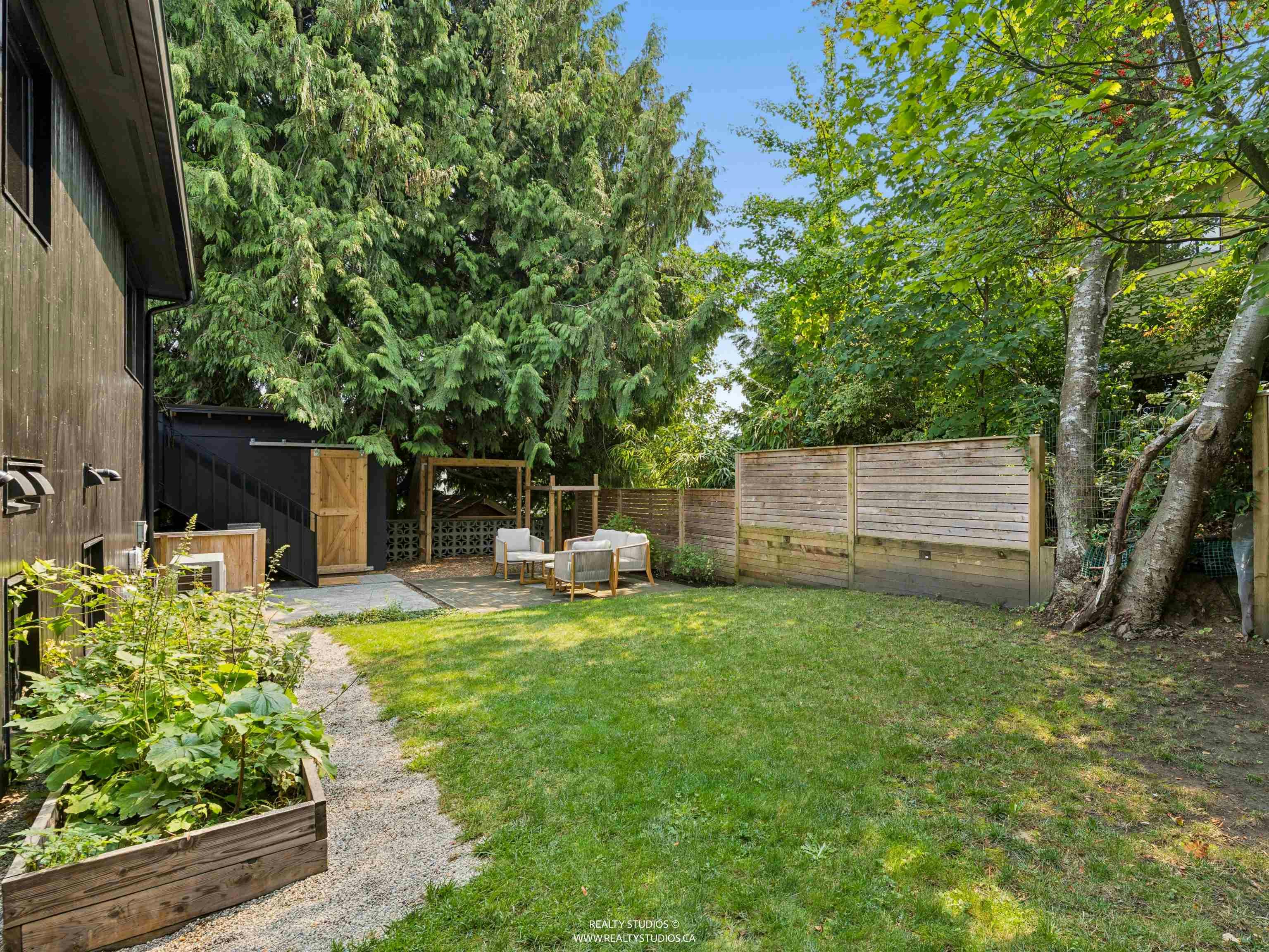 476 E 29th Avenue, Vancouver, BC, V5V 2R7 - 39