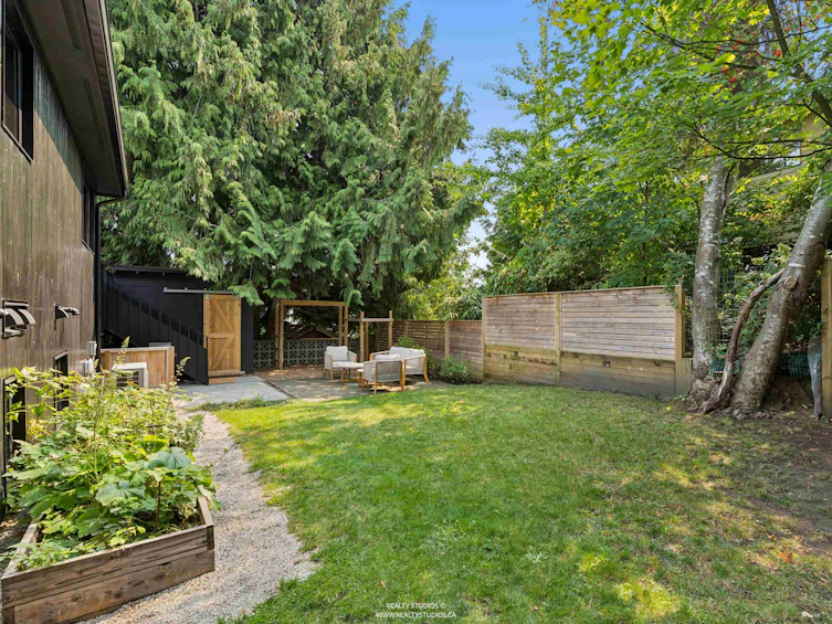 476 E 29th Avenue, Vancouver, BC, V5V 2R7 - 39