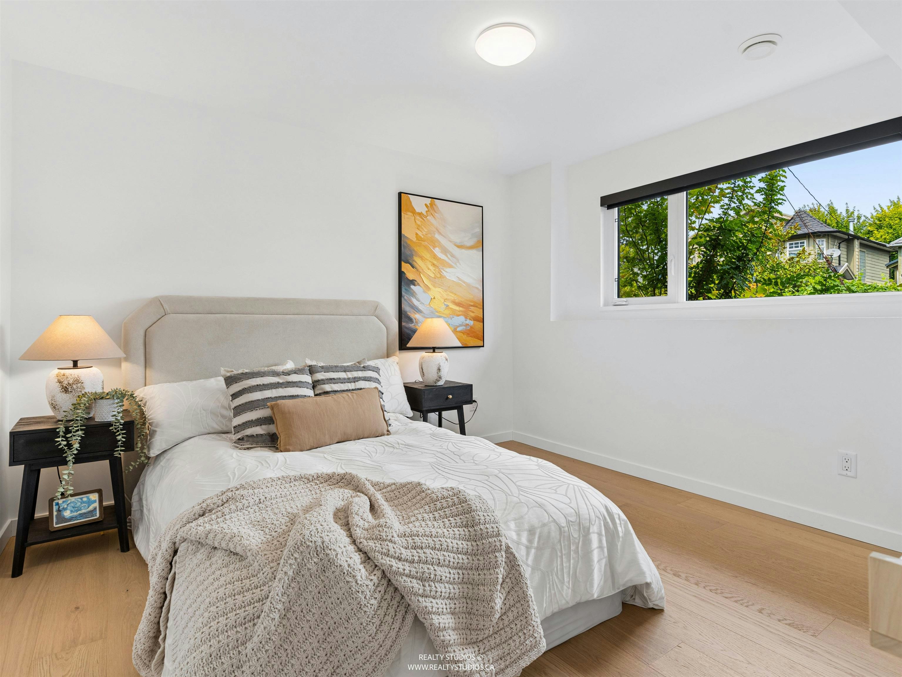 476 E 29th Avenue, Vancouver, BC, V5V 2R7 - 29