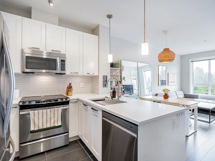 405-15388 105 Avenue, Surrey, BC, V3R 0C4 - 14