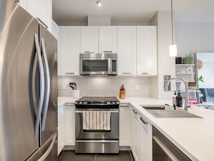 405-15388 105 Avenue, Surrey, BC, V3R 0C4 - 15
