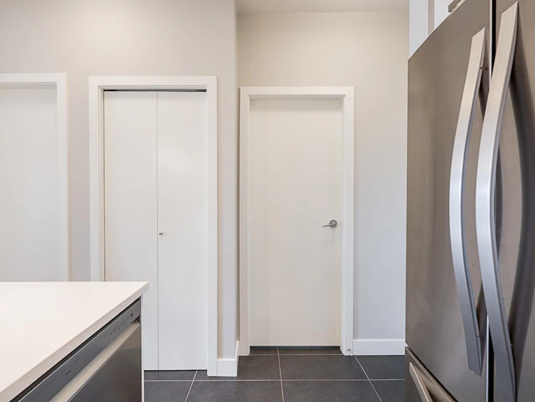 405-15388 105 Avenue, Surrey, BC, V3R 0C4 - 17