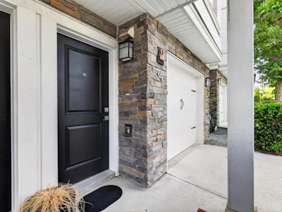 34-21150 76a Avenue - 3