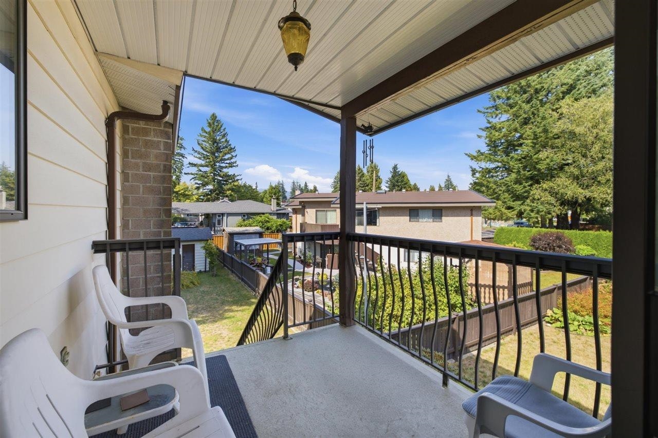 967 Pelton Avenue, Coquitlam, BC, V3J 2J3 - 16