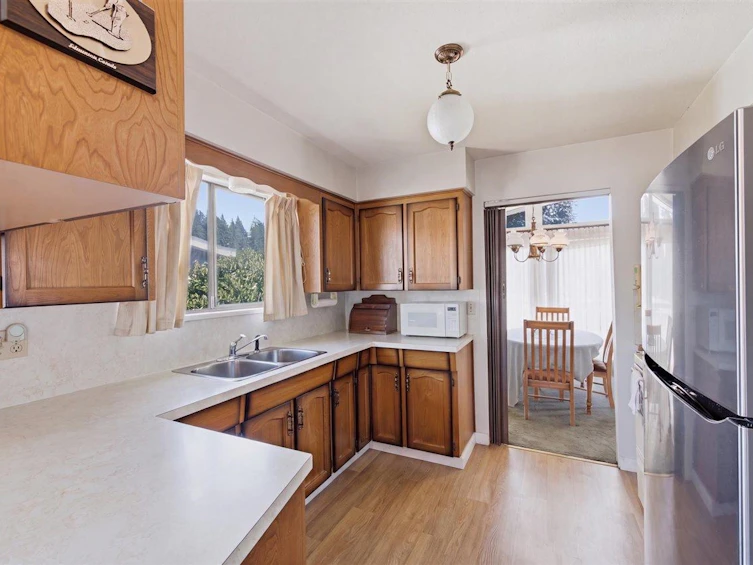 967 Pelton Avenue, Coquitlam, BC, V3J 2J3 - 13