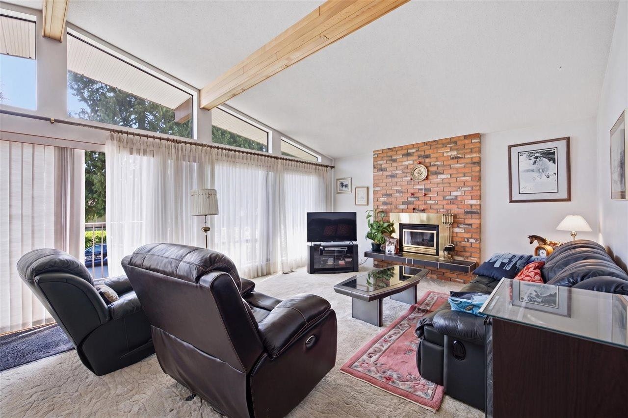 967 Pelton Avenue, Coquitlam, BC, V3J 2J3 - 6