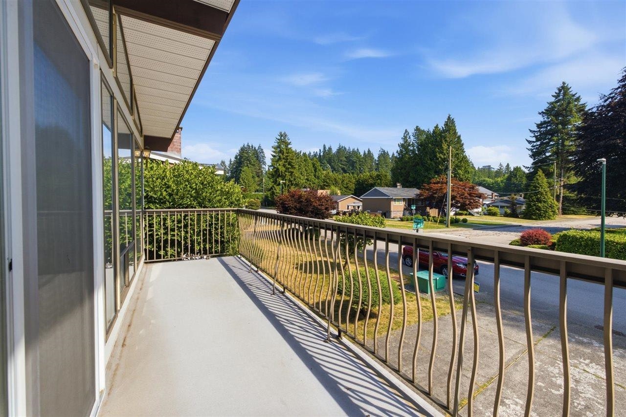 967 Pelton Avenue, Coquitlam, BC, V3J 2J3 - 10