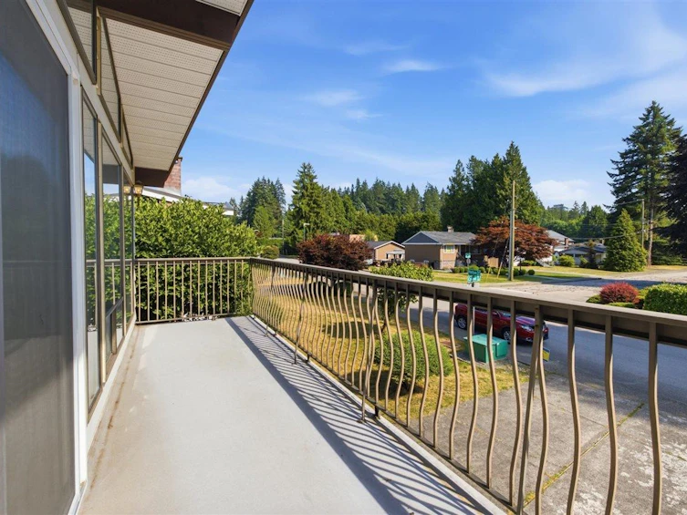 967 Pelton Avenue, Coquitlam, BC, V3J 2J3 - 10