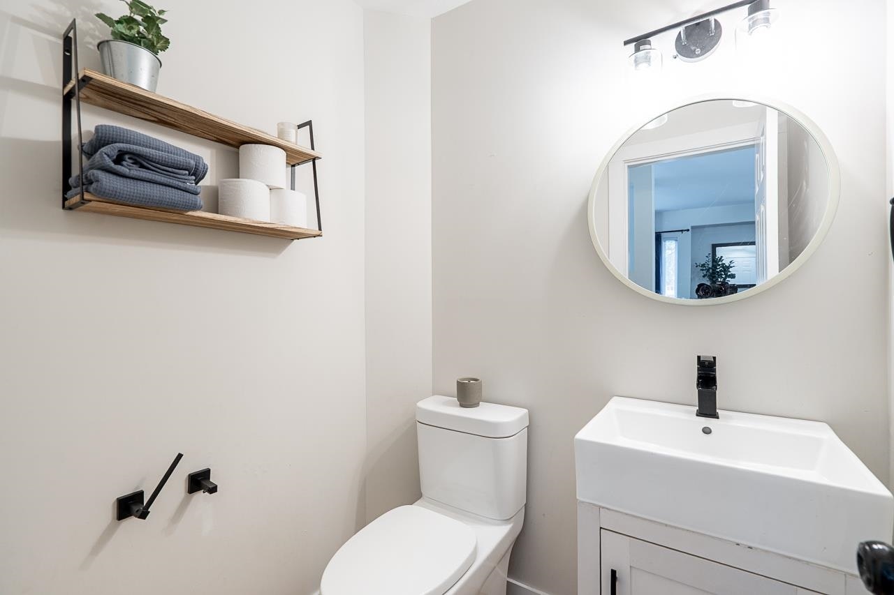 21215 43 Avenue, Langley, BC, V3A 7R9 - 10