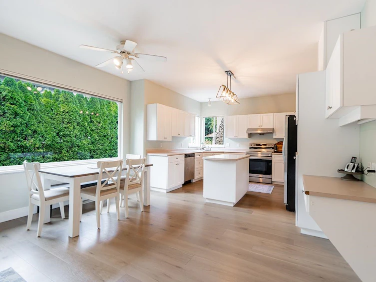 21215 43 Avenue, Langley, BC, V3A 7R9 - 8