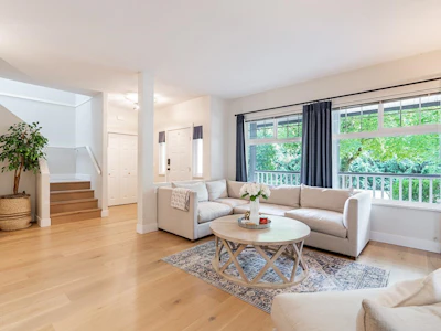 21215 43 Avenue - 2