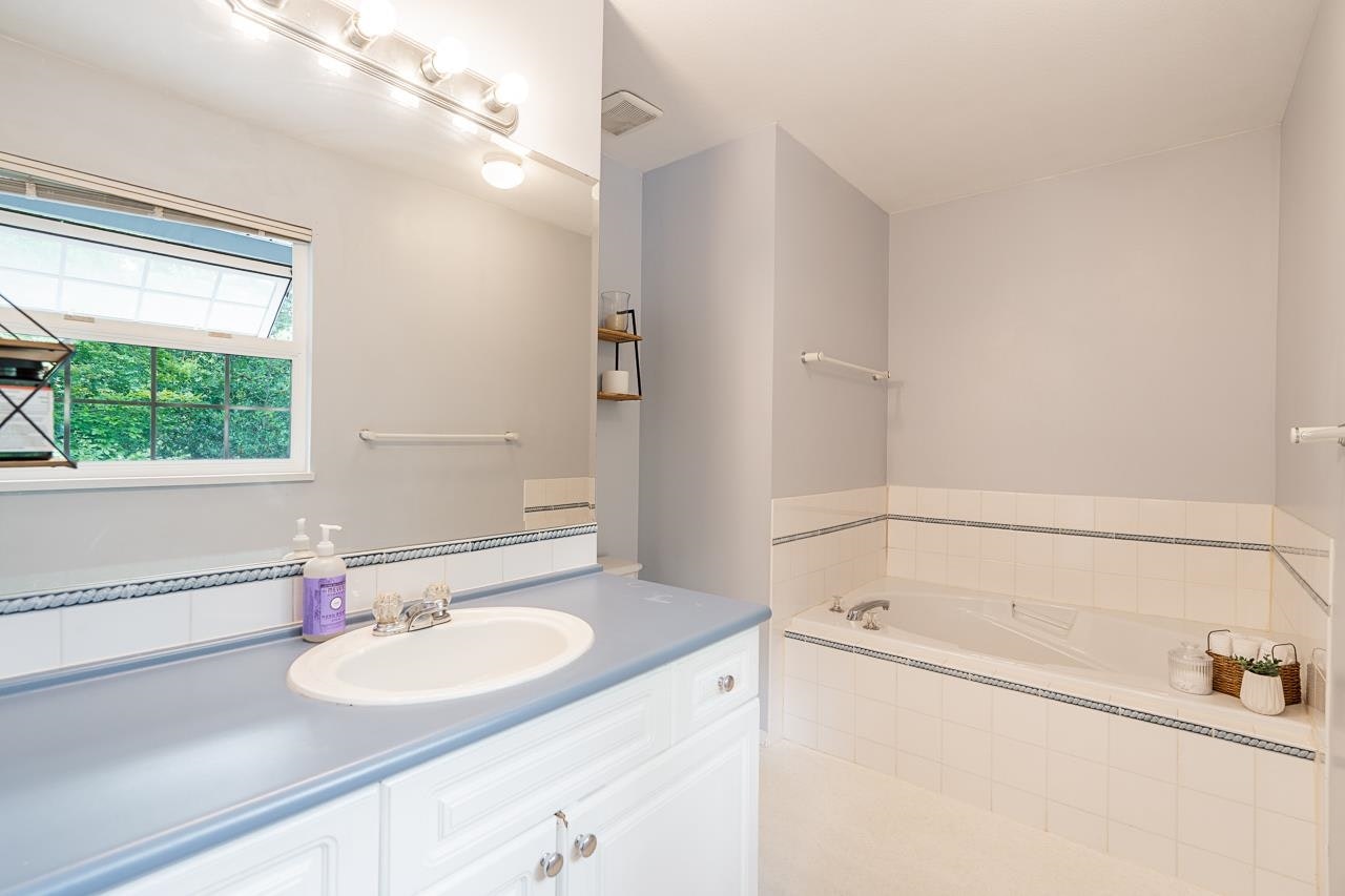 21215 43 Avenue, Langley, BC, V3A 7R9 - 15