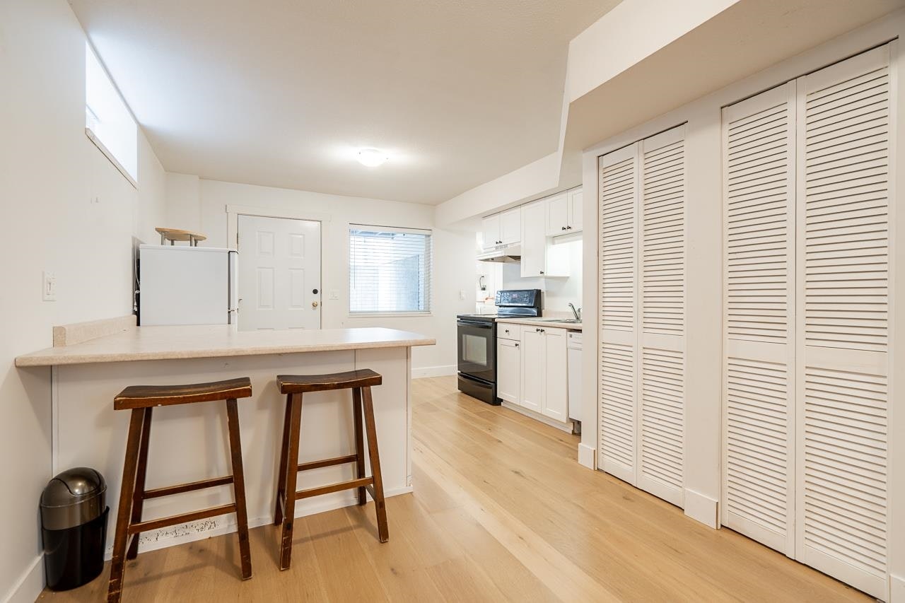 21215 43 Avenue, Langley, BC, V3A 7R9 - 21