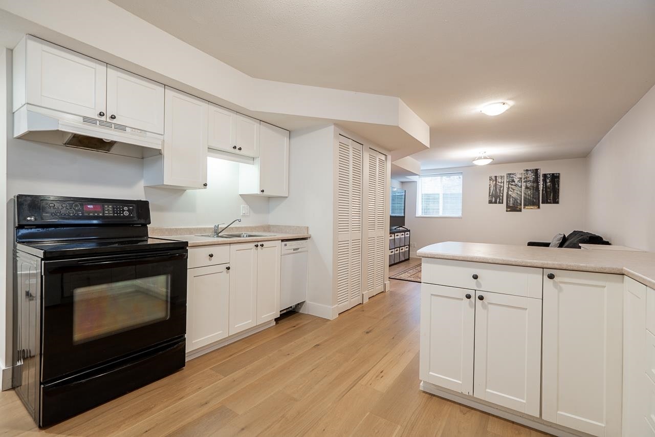 21215 43 Avenue, Langley, BC, V3A 7R9 - 22