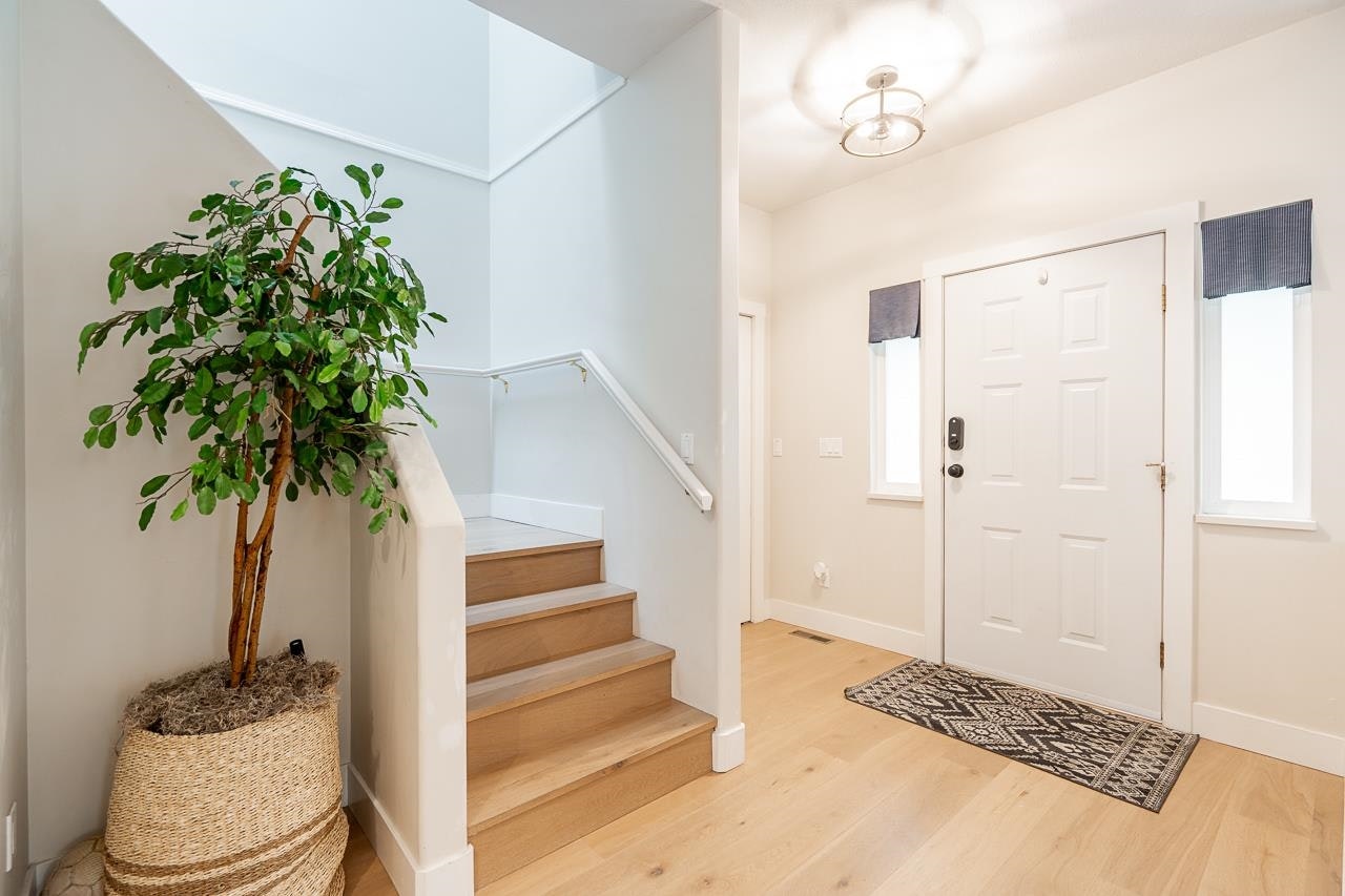 21215 43 Avenue, Langley, BC, V3A 7R9 - 11