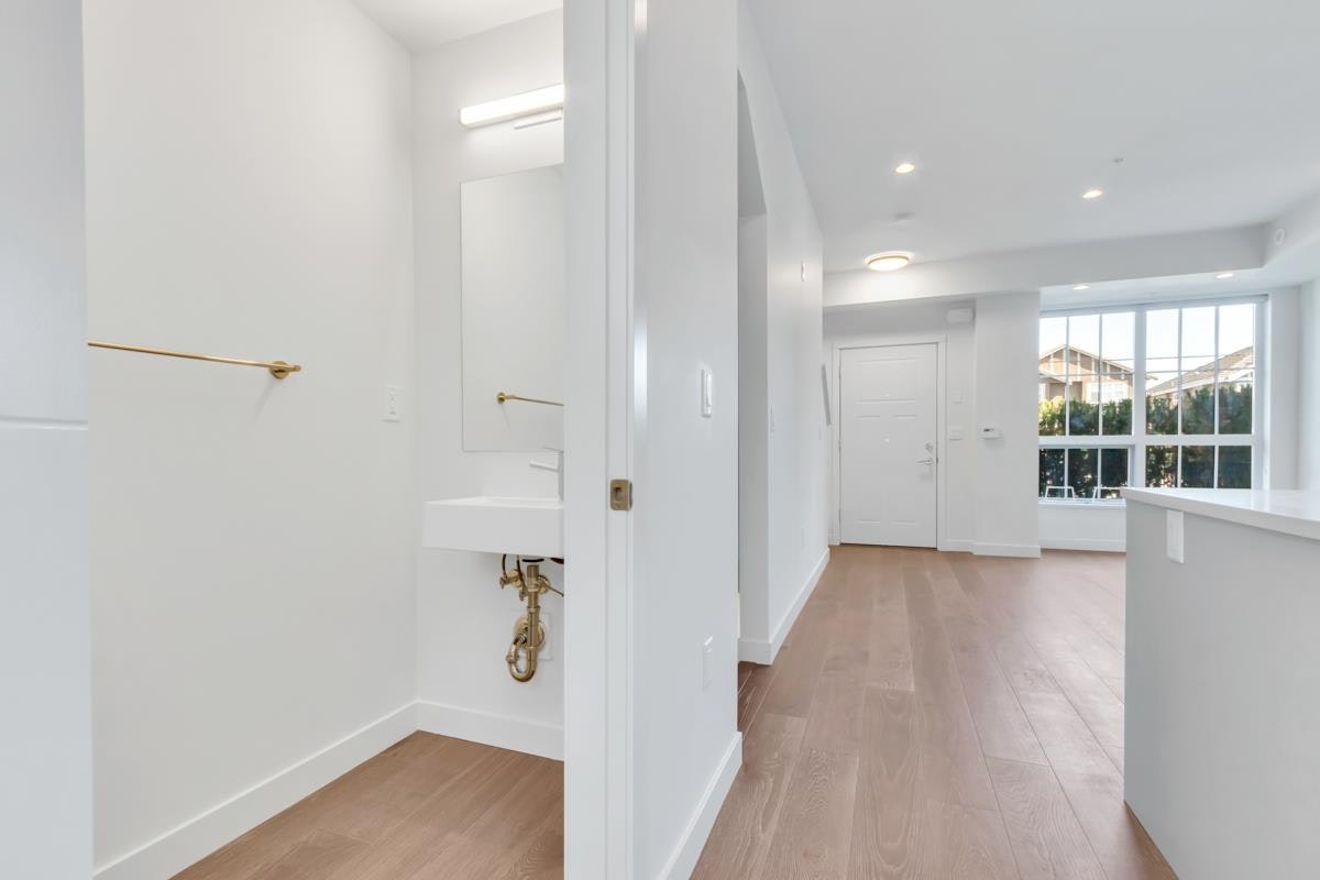 17-7929 Oak Street, Vancouver, BC, V6P 4A6 - 10